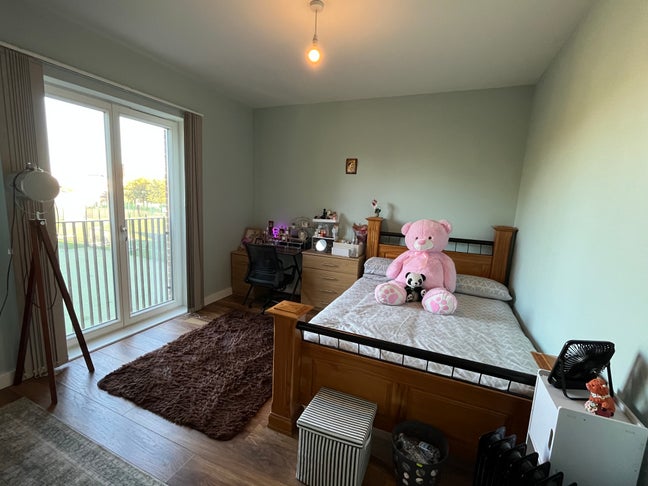 Double rooms in quiet house Main Photo