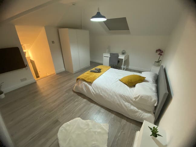 ⚡️Spacious Private Studio near Stamford Hill Main Photo