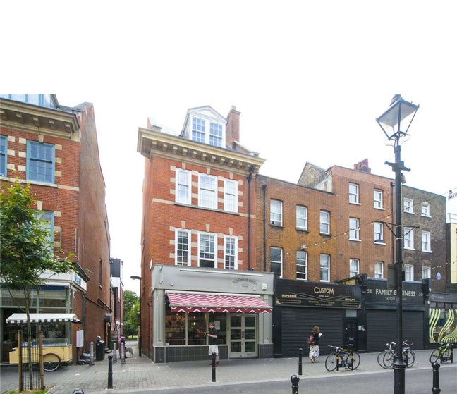 2 Double Bedrooms in 4Bed 2Bath Exmouth Mkt Main Photo