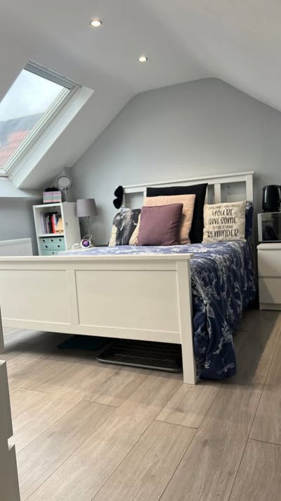 Double room with en-suite Main Photo