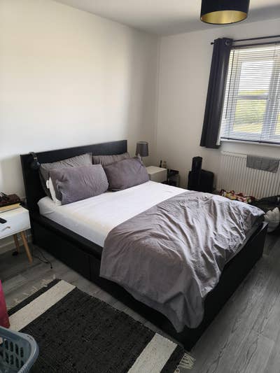 Bright Furnished Double Room – &pound;171pw – All Bills Main Photo