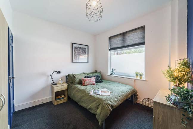 Ensuite Double Room in Earlsdon Main Photo