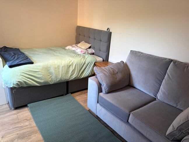 Nice quiet double room in Forest Row Main Photo