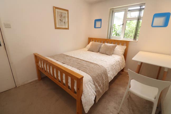 Cosy Room with Living Room and Garden  Main Photo