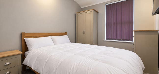 2 Double Rooms in L6 - Both ready 17/11/2026! Main Photo