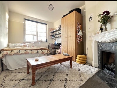(Last Minute) Large Double Room in Great Area Main Photo