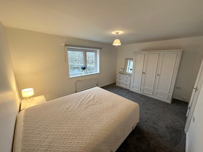 🏡  2 ROOMS in beautiful 4 bed terraced house  Main Photo