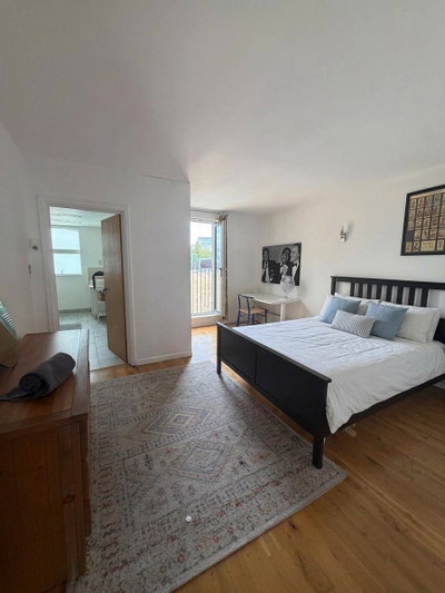 NOW: London Bridge Area | Two-bed Flat☀️ Main Photo