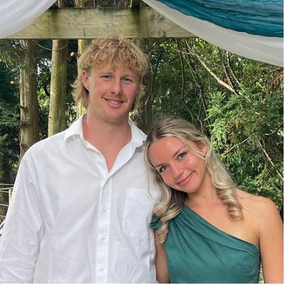 NZ couple  Main Photo