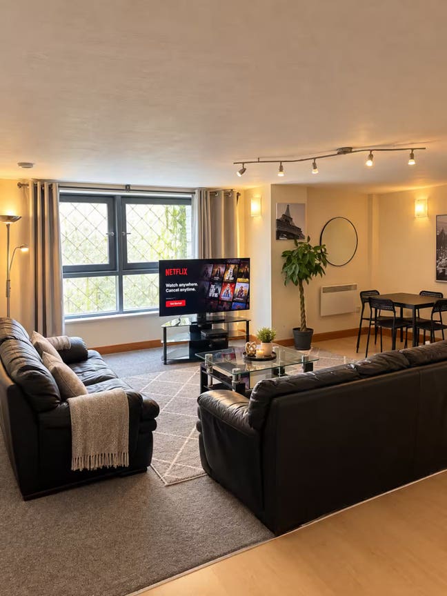Furnished Double Room | Leeds City Centre Main Photo