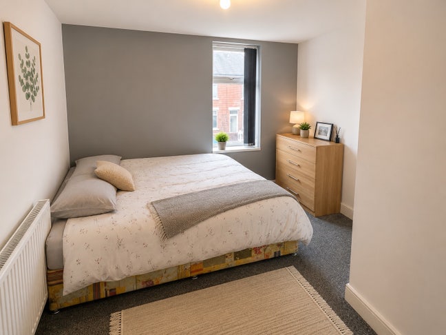 Nice Furnished Room in Quiet Small House  Main Photo