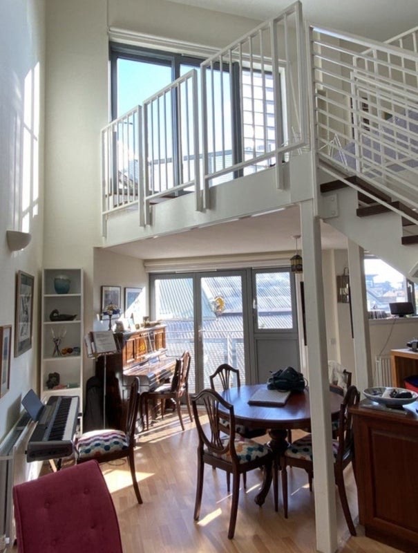 Rare luxury flat in great West End location!  Main Photo