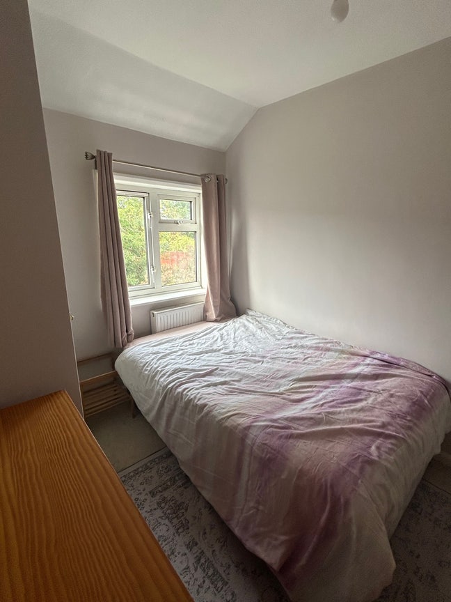Small double room  Main Photo