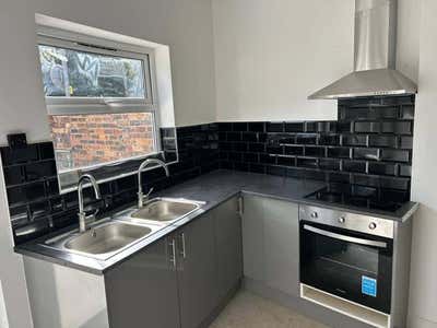 🏡Spacious Double Ensuite|All Bills Included|ST4✨ Main Photo