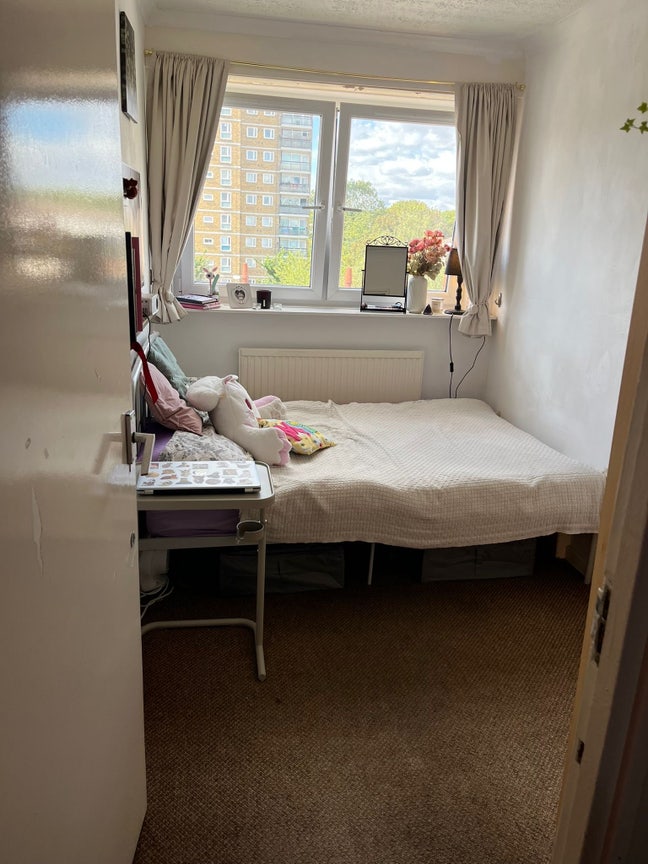 Furnished Double Room E3 Main Photo