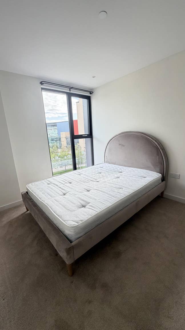King-Double Room in Salford Quays Main Photo