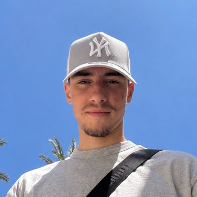 Hi is this still available my name is Claudiu... Main Photo