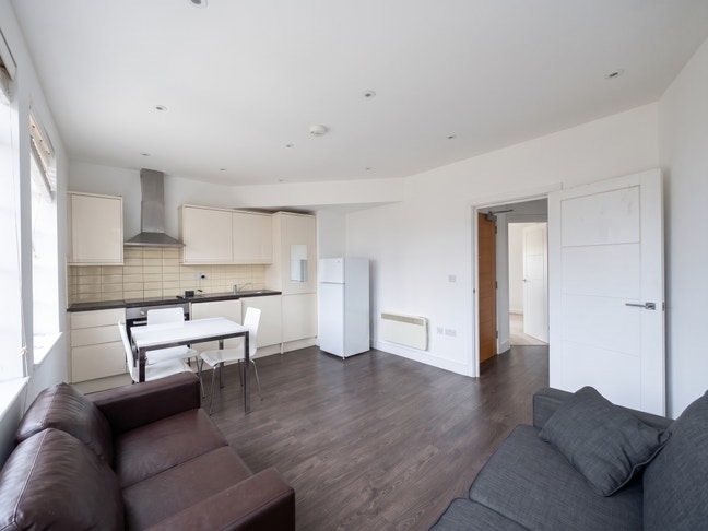 A beautiful 2 bedroom property in Mottingham SE9 Main Photo