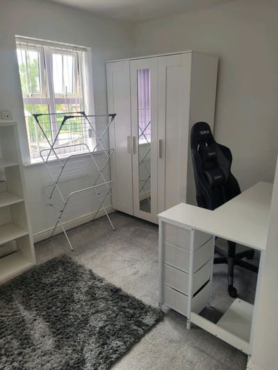 Fully furnished en suite  Main Photo