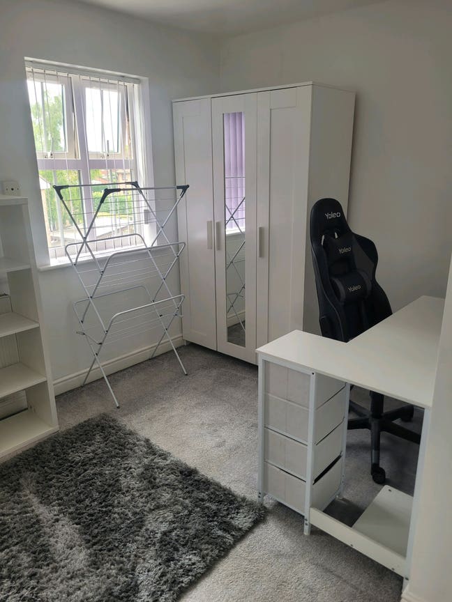 Fully furnished en suite  Main Photo