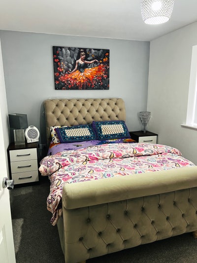 Beautiful Ensuite Double Room Main Photo