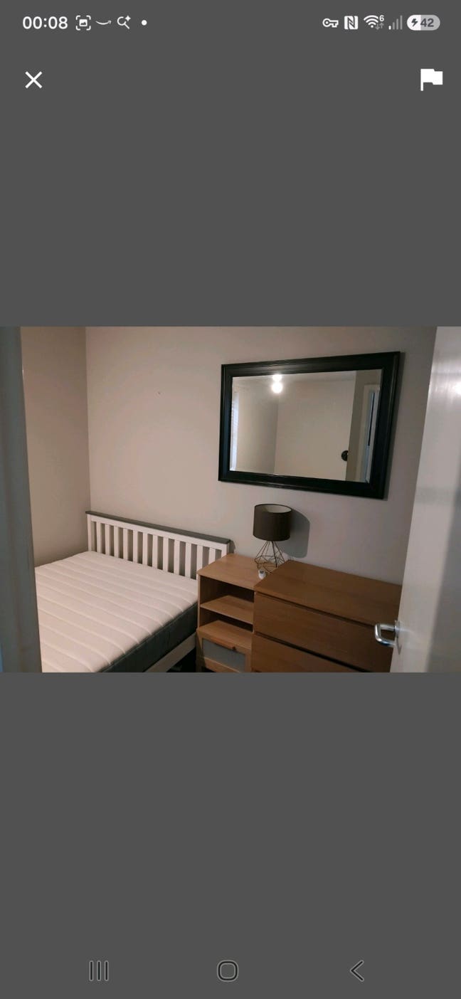 Double room available in shepherds bush  &pound;765  Main Photo