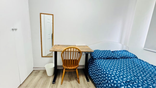 A room for rent Main Photo