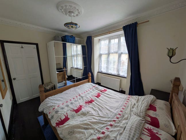 Double room in zone 2 Main Photo