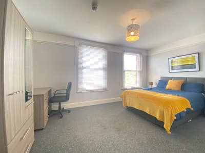  Double Room in Maidstone  Main Photo