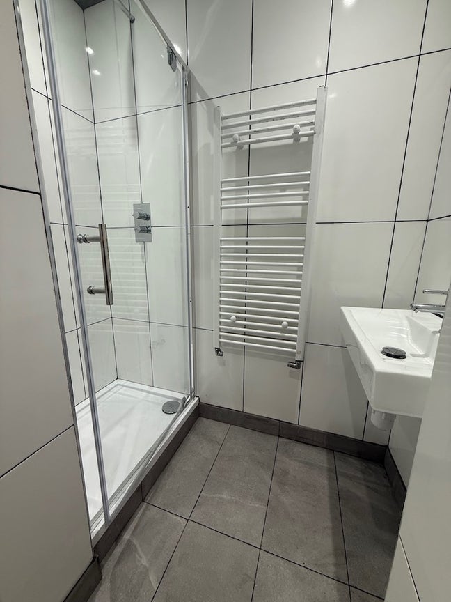 2 Ensuite Bedrooms  Main Photo