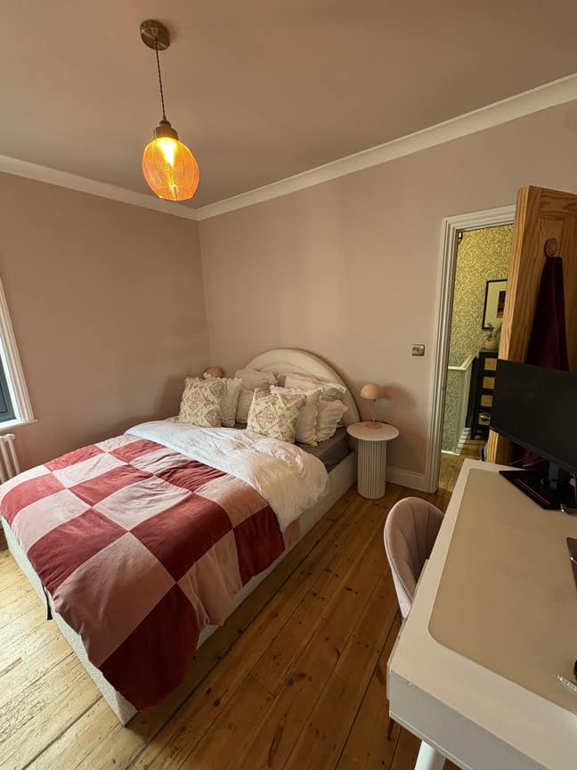 Double room to rent in 3 bed house  Main Photo