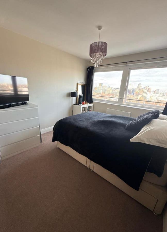 Double room available in Battersea Main Photo