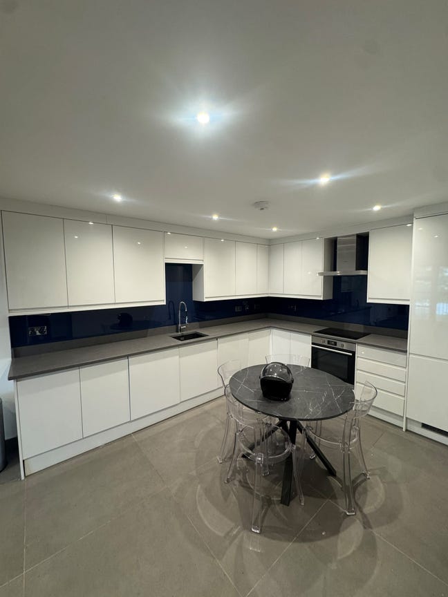 2 Bedrooms Flat Available in Mile End E3 *.* Main Photo