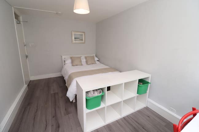 🔥East Acton - Shepherd’S Bush - 3 Rooms!!🔥 Main Photo