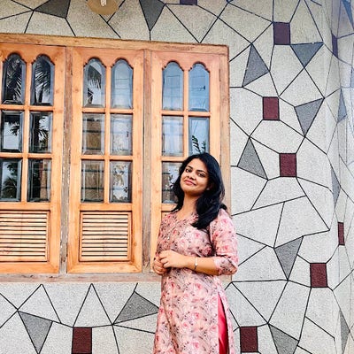Student Female seeks a single or double room Main Photo