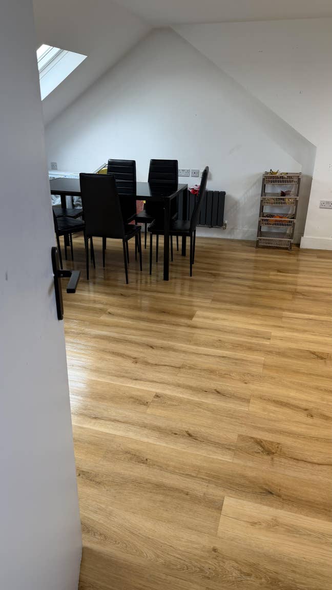 Room to rent  Main Photo
