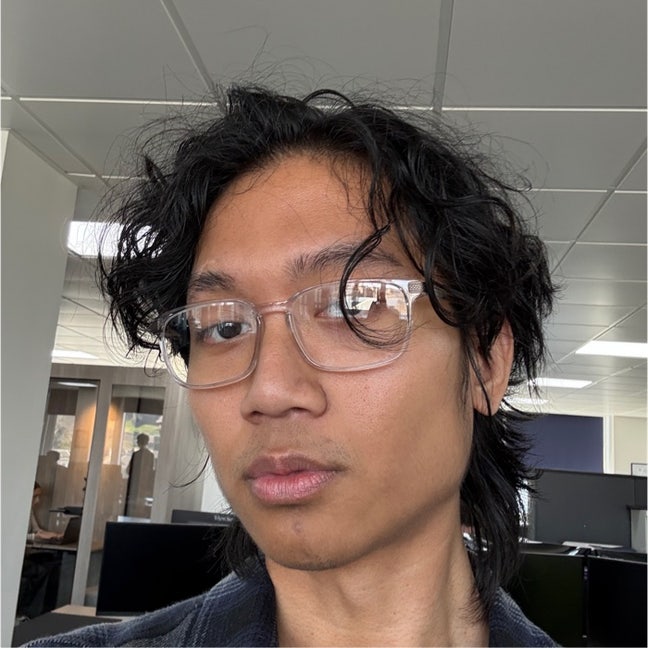 Professional Male seeks a single or double room Main Photo
