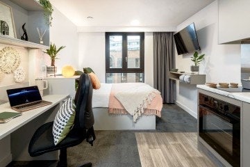 Modern Newly built Studio True Nottingham Main Photo