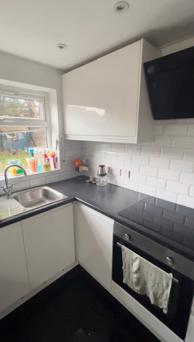 Single Room Heathrow/Stanwell Area Main Photo