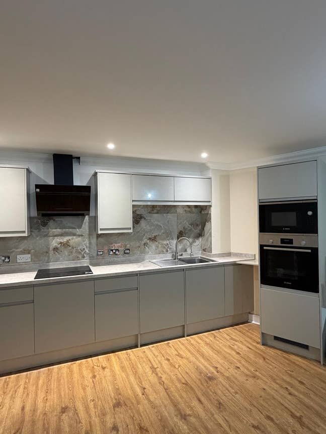 Two bedroom flat near Goodmayes station  Main Photo