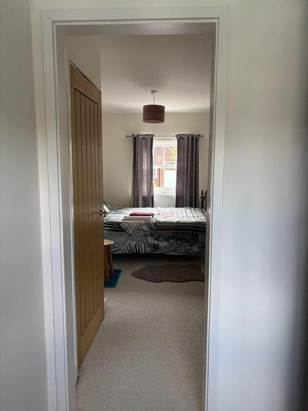 Bright Airy Double room x2 - Quiet Neighbourhood  Main Photo