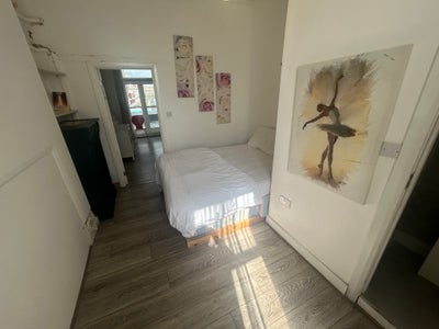 1 Bedroom Flat Shepherds Bush (Gold)   Main Photo