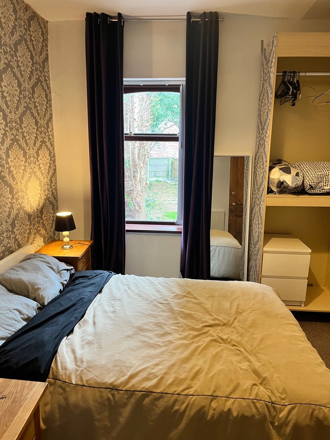🏡 Spacious Double Room in Friendly Victorian House Main Photo