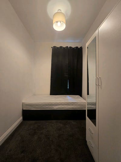 Room in Leyton &pound;800 per month No deposit to pay Main Photo