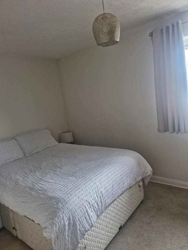 Double Room to Let ( Mon– Fri) &pound;650PCM Main Photo