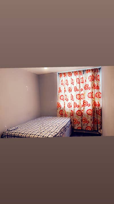Cheap Double Room - Inclusive - Abbeywood  Main Photo
