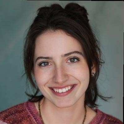 Professional Female seeks a double room Main Photo