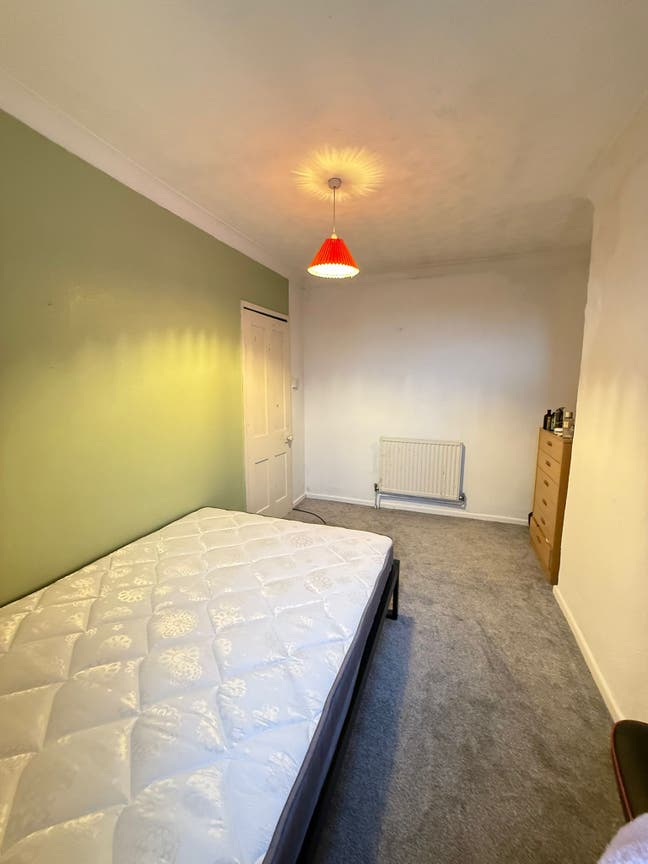 Southampton house renting  Main Photo