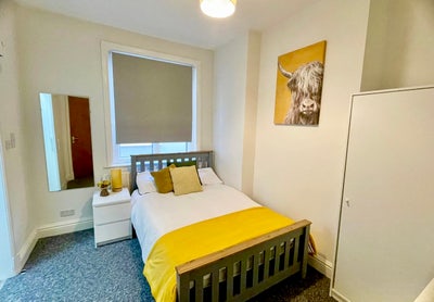 New Ensuite in Canterbury Terrace - All Bill Inc Main Photo