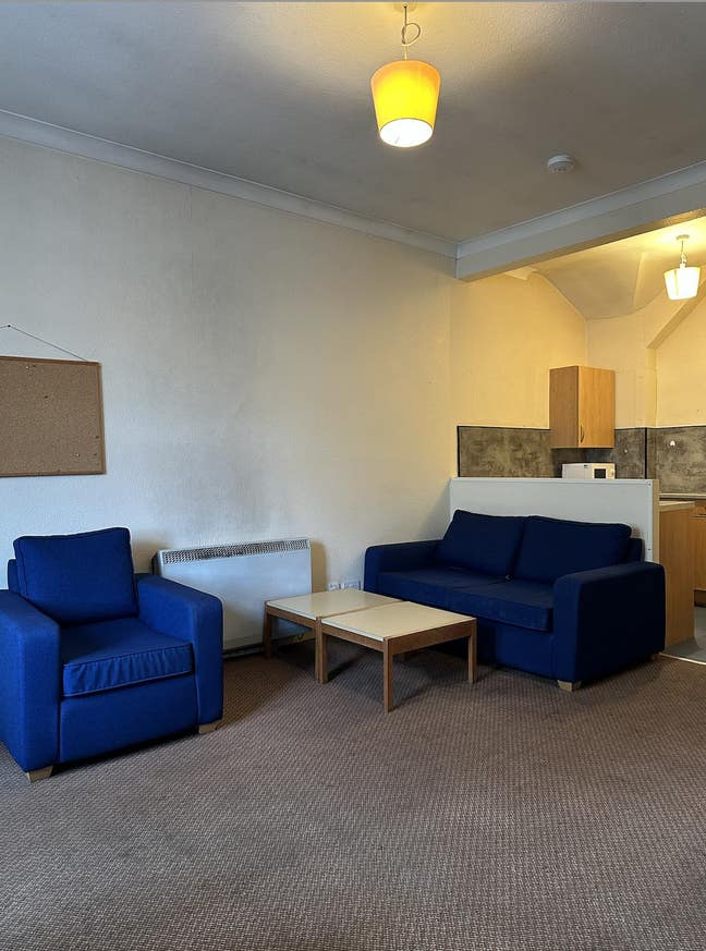 1 Bedroom Flat in Guthrie Street Edinburgh EH1 1JG Main Photo